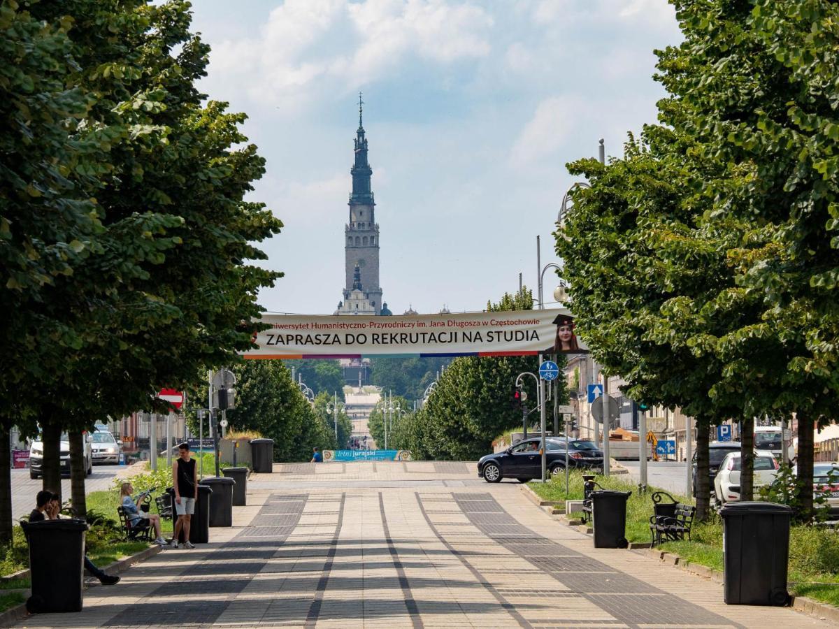 Apartament Classic Comfort Aleja Nmp 8 - Free Parking Apartment Czestochowa Exterior photo