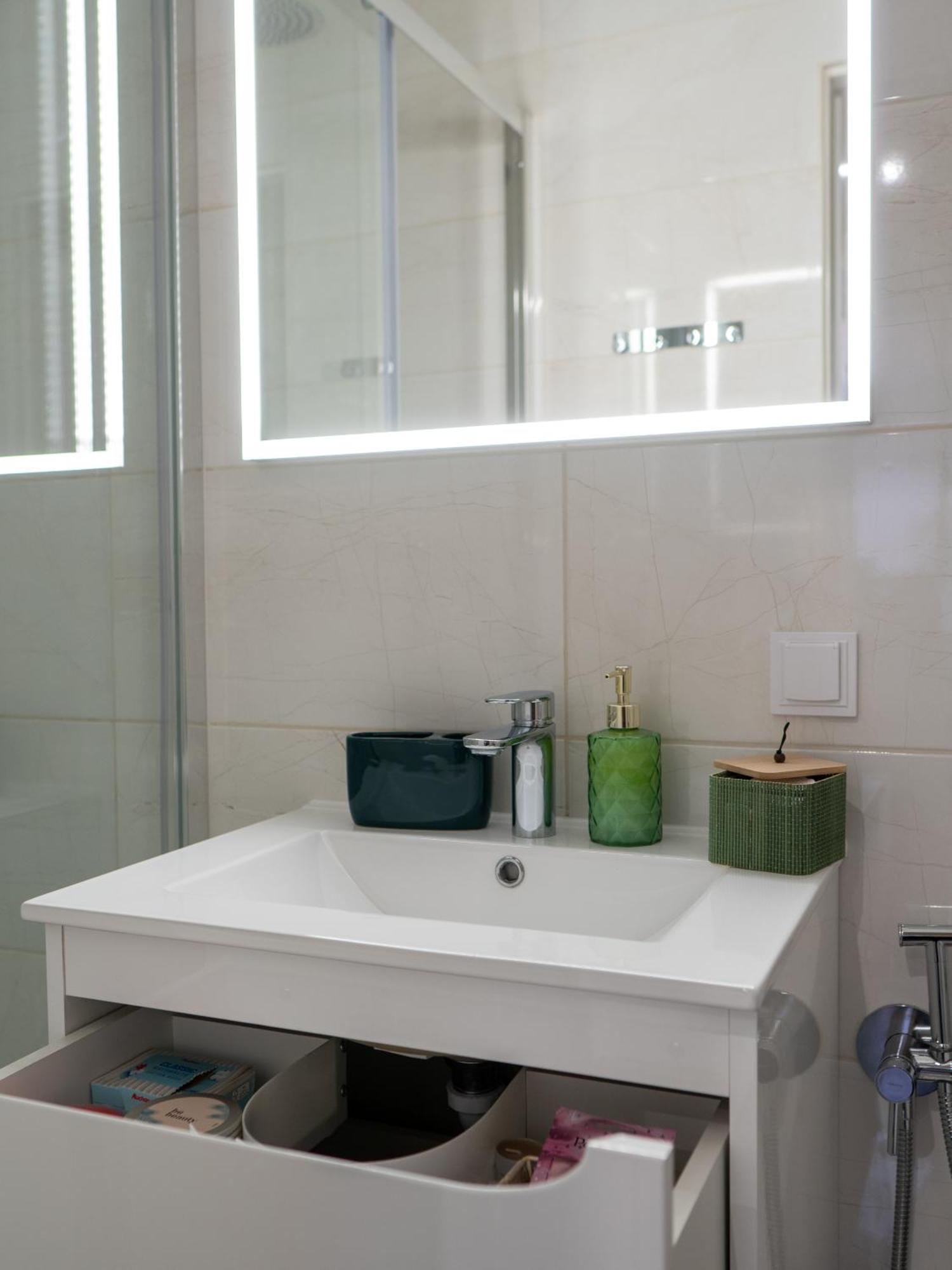 Apartament Classic Comfort Aleja Nmp 8 - Free Parking Czestochowa Exterior photo